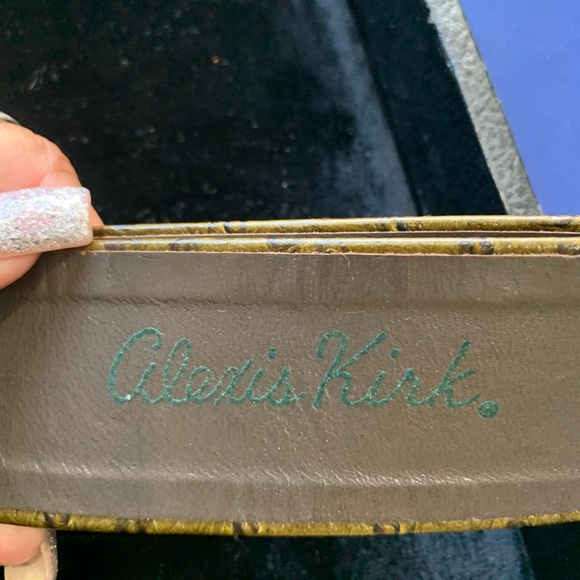 ALEXIS KIRK COUTURE LTD main image 6